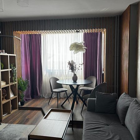 Lovely 2 Rooms Apartment In The Center Of The City Bucharest Exterior photo