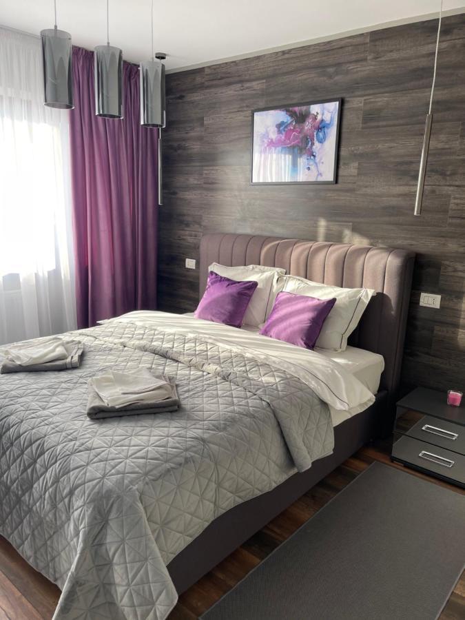 Lovely 2 Rooms Apartment In The Center Of The City Bucharest Exterior photo