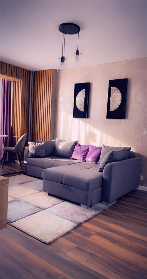 Lovely 2 Rooms Apartment In The Center Of The City Bucharest Exterior photo